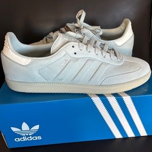 New Adidas Samba size 9.5 Men’s 11 Women’s Wonder Silver